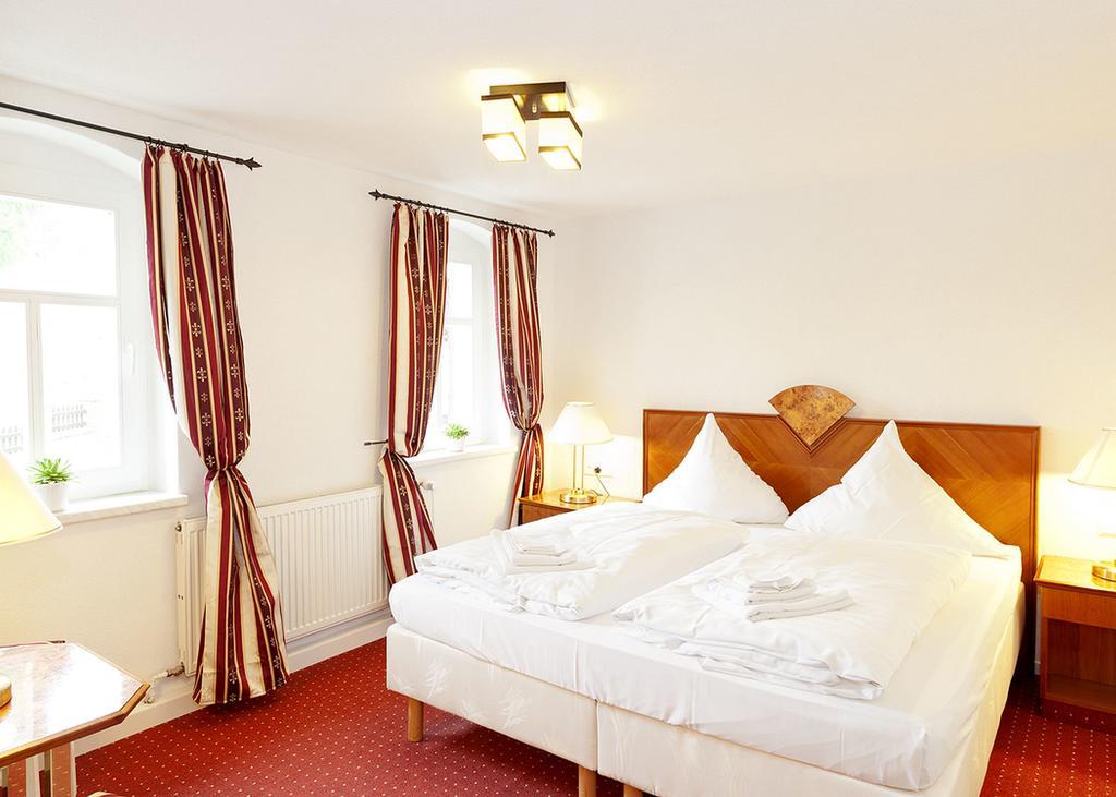 Feriendomizil Erzgebirge Villa มาเรียนแบร์ก ภายนอก รูปภาพ